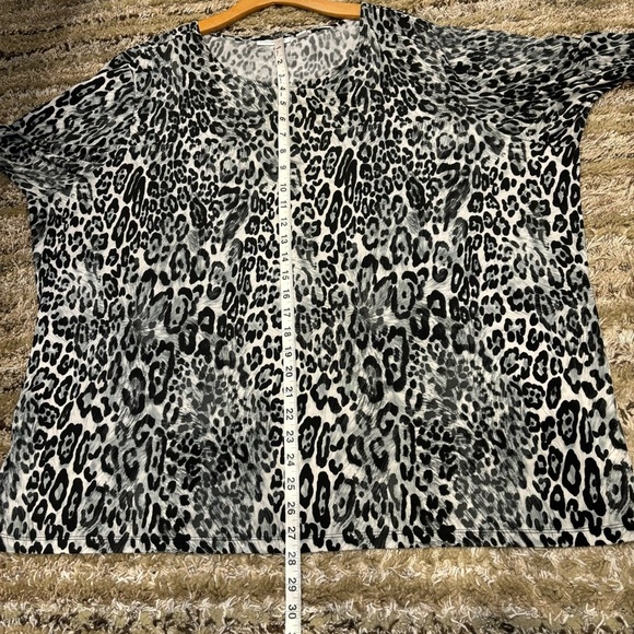 Susan Graver 3X Top liquid knit animal print black white - Picture 9 of 10